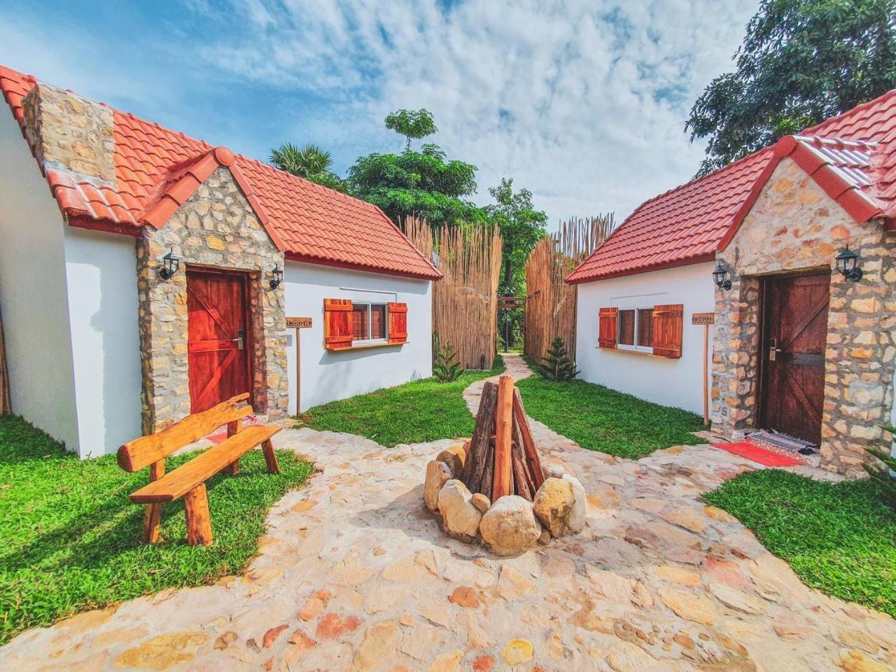קמפוט Moly Resort מראה חיצוני תמונה